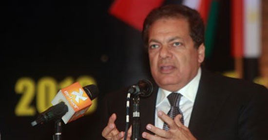 الرئيس لرجال الأعمال: "أنا بخاف ربنا ومش ممكن آخد فلوس حد غصب عنه" 7 6