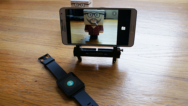 جوجل تُحدث تطبيق Camera لالتقاط الصور باستخدام الساعات الذكية 1 AndroidWareCamera