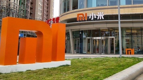 “شياومي” تعتزم إطلاق هاتف ذكي رخيص بهيكل معدني 1 xiaomi-9-598x337