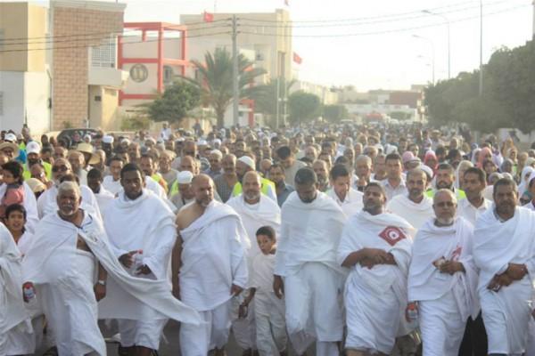 بالصور: حقيقة كعبة تونس ومن يطوف حولها 3 3910237465-jpg_121524