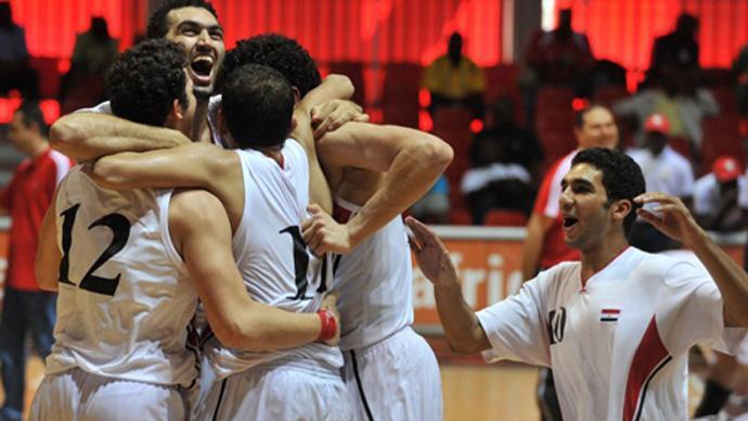 منتخب مصر الشباب للسلة يتأهل لكأس العالم بعد فوز صعب على مالى 1 منتخب مصر للسلة الشباب
