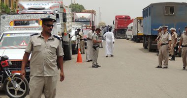 فرض كردون أمنى بمحيط مجلس مدينة ديرب نجم للاشتباه فى جسم غريب 1 s5201422115119
