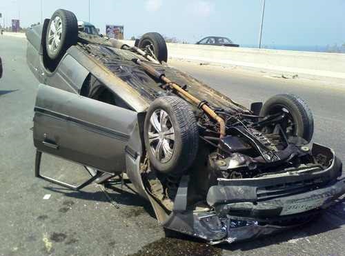 إنقلاب سيارة بها 7 ركاب في مصرف بطريق " ميت غمر - ديرب نجم " 1 حادث-انقلاب-سيارة1