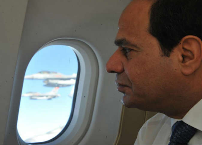 بالفيديو.. «أديب» للسيسي: «ما تبدأش من مكان ما وقفنا.. الهند وصلت المريخ ..عايزين عربية بالكهرباء» 1 254139_0