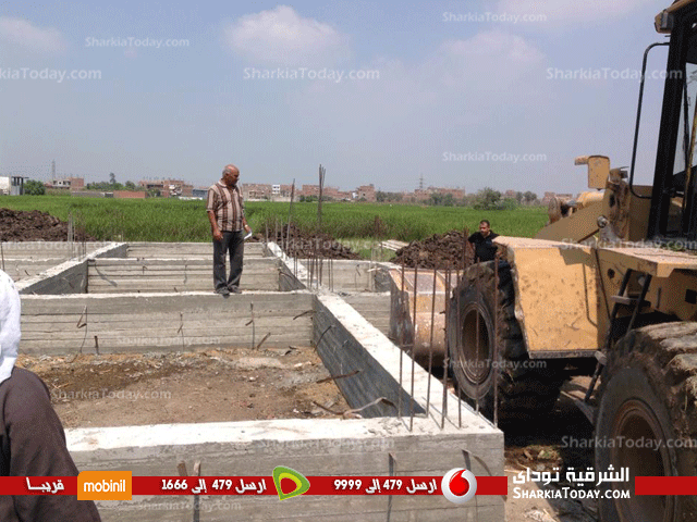بالصور .. حملات أمنية مكثفة للقضاء علي الإشغالات وإعادة الأنضباط بالزنكلون بالزقازيق 2 ازالة-2