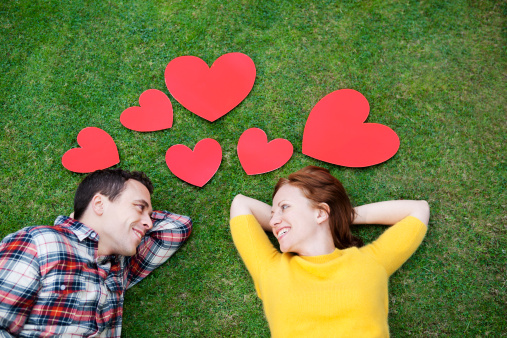 للرجال فقط ... كيف تنال أعجاب إمرأة في 15 دقيقة فقط 1 رجل وامرأة