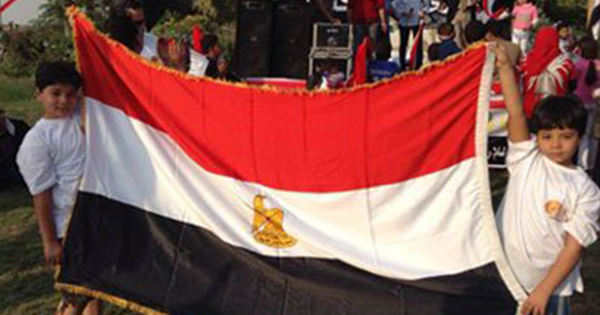 طائرات القوات المسلحة تلقى هدايا على المواطنين بمناسبة الذكري 41 لنصر أكتوبر 1 نصر اكتوبر