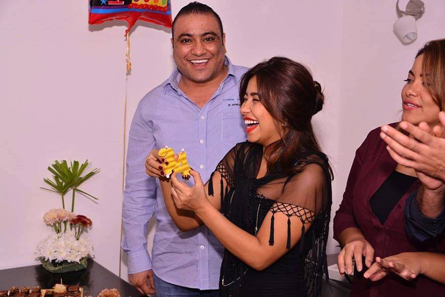 بالصور ... الفنانة شيرين عبد الوهاب تحتفل بعيد ميلادها الـ 34 2 10710791_566202550176481_7229216492779467510_n
