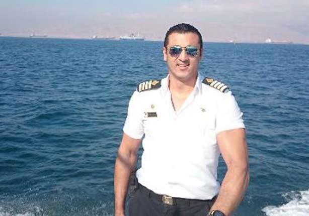مصري يستعد لدخول موسوعة جينس بـ''الأكل والشرب'' تحت الماء 1 2014_10_29_15_56_51_200