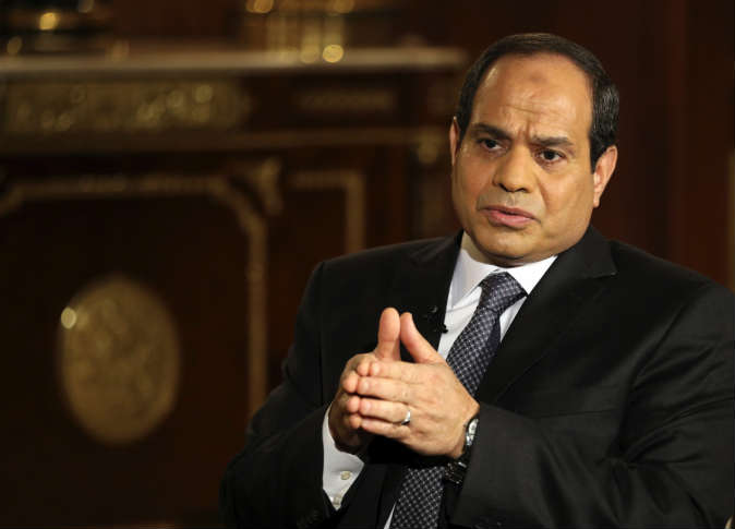 السيسي:"هو لسه فيه فلوس تتسرق..دي مصيبة إن فيه حد يمد إيده ويسرق " 1 247823_0