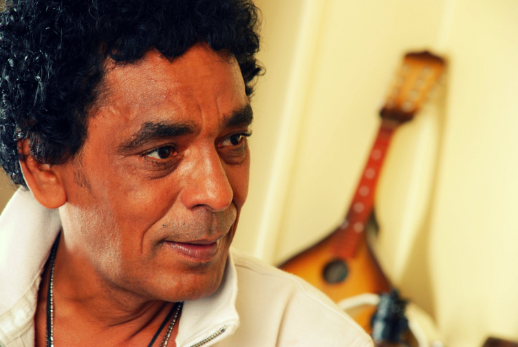 5 أغنيات سمعها المصريون خطأً وأحبوها ... تعرف عليها 2 mounir-1