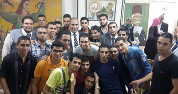 محافظ الشرقية يحاضر فى حزب الوفد عن التنمية البشرية و التخطيط الاستراتيجى لطلاب الجامعات 1 112014111129