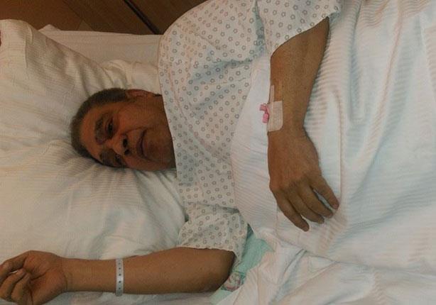 شاهد : سامي العدل يعود للقاهرة بعد إجراء جراحة ناجحة بألمانيا 1 2014_11_27_4_13_43_604
