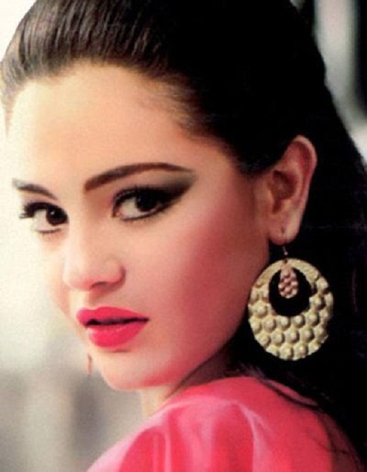 شريهان :«مبارك قتل شعباً بأكمله وليس فقط شهداءً وترك وطنا عليلاً» 1 sherihane1
