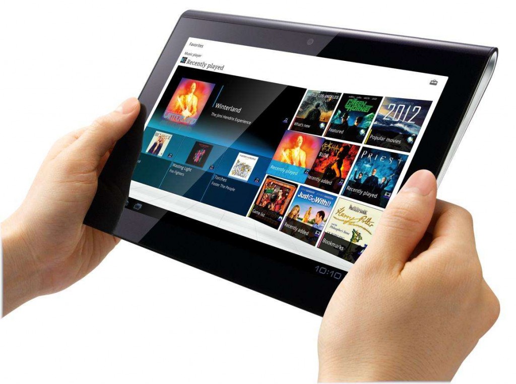 دراسة: أجهزة التابلت تسبب شد العضلات وآلام الرقبة 1 sony-tablets1-hands2-lg