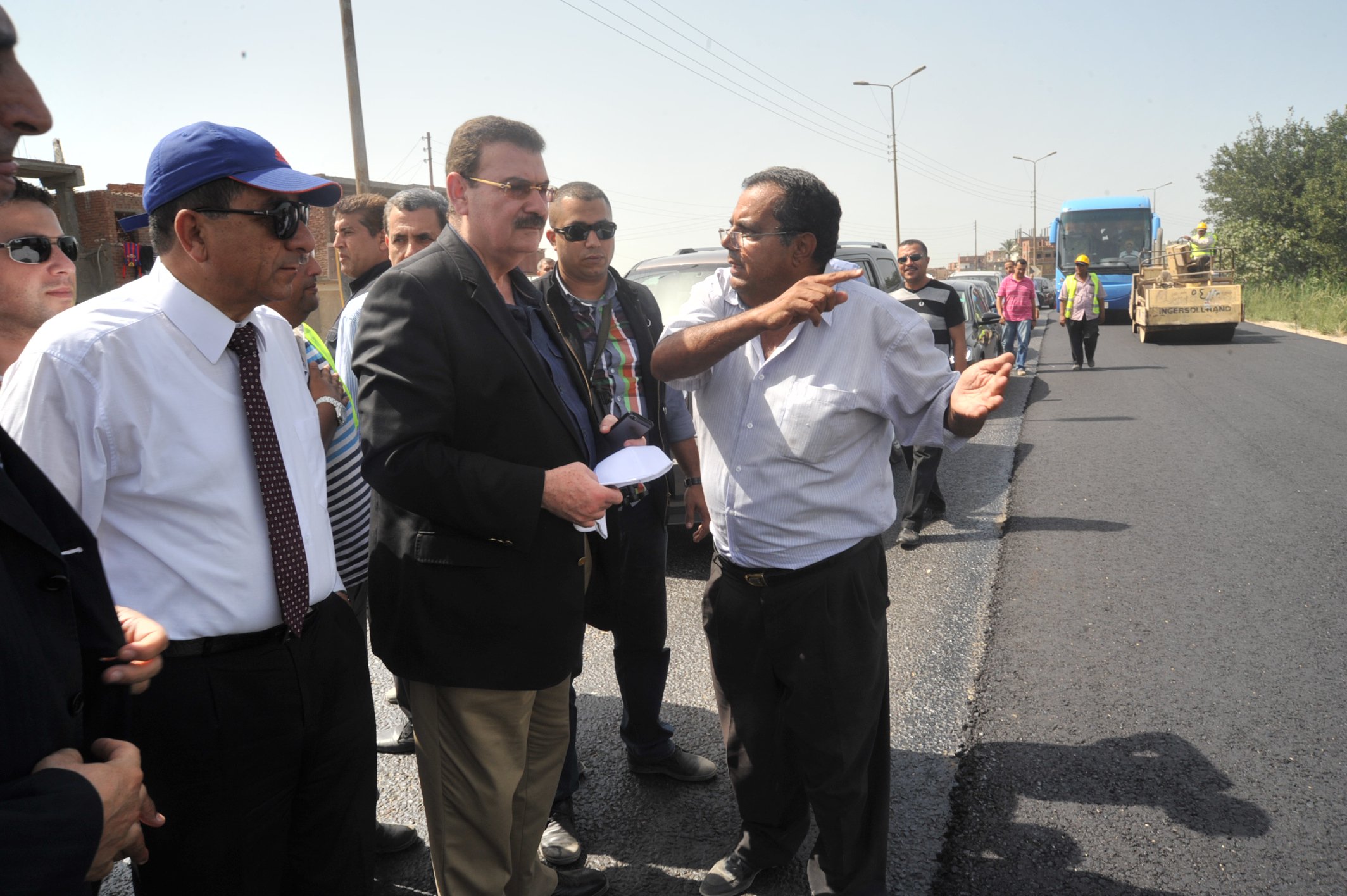 وزير النقل : «نبذل أقصى جهد للقضاء على ظاهرة السوق السوداء للتذاكر» 1 هانى-ضاحى وزير النقل