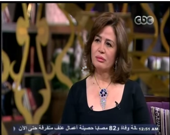 بالفيديو | إلهام شاهين : جميع أصدقائي تفاجاؤا عند رؤيتهم لي حليقة الرأس 1 الهام شاهين