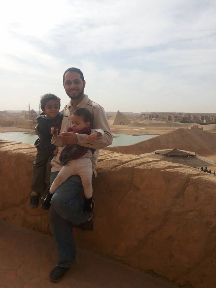 بالفيديو : زوجة ضحية «القرية الكونية» تروي تفاصيل الحادث 1 10418518_10152540818112377_771636579073199960_n