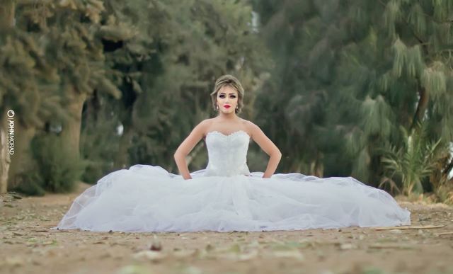 شاهد بالصور | سارة سلامة تنشر صورتها بفستان زفاف ومكياج مختلف 5 10882344_733840760026905_3819399192398694007_n