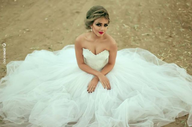 شاهد بالصور | سارة سلامة تنشر صورتها بفستان زفاف ومكياج مختلف 6 10888962_733840863360228_4842193231643600208_n