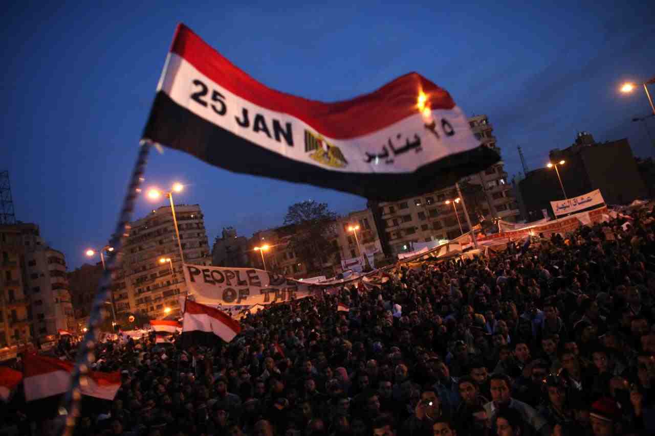 قطع الطريق و الانفجارات والرصاص حي حصيلة الذكرى الرابعة لثورة 25 يناير بالشرقية 1 178766