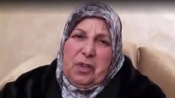 والدة معاذ الكساسبة:أسأل الله أن يدمر «داعش» دمارًا شاملاً 1 10984881_433338660151992_379726816_n