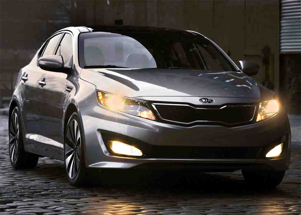 تعرف على أسعار 7 سيارات جديدة لماركة «كيا» 1 2011-Kia-Optima-7
