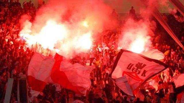 اشتباكات بين الأمن و«وايت نايتس»أمام استاد الدفاع الجوى قبل انطلاق مباراة الزمالك وإنبي 1 54893c8b69dc2