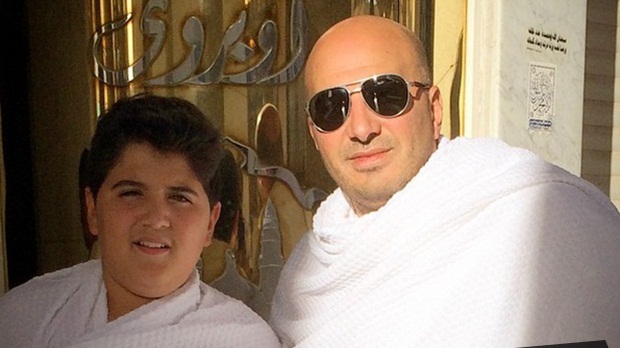 بالصور .. غادة عادل و مجدى الهوارى وابنهما يؤدون مناسك العمرة 4 712