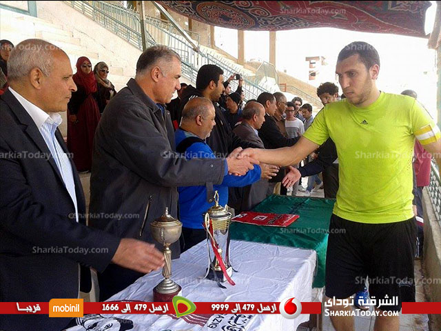 شاهد : حقوق تحصد لقب دورى الأبطال لكرة القدم بجامعة الزقازيق 3 الكرة