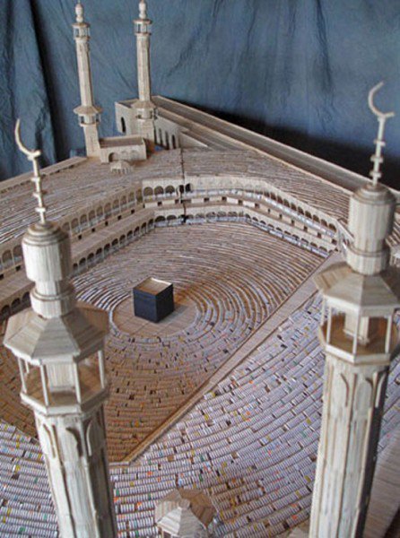 فنان يصنع مجسمات من «سواك» الأسنان فى 6 سنوات 2 الحجاج-داخل-الكعبة-446x600