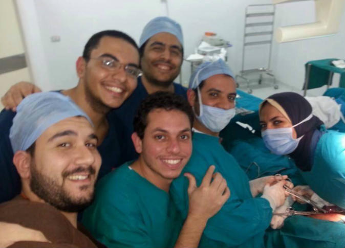 «سيلفي العمليات» يثير ضجة على مواقع التواصل الإجتماعي 1 سيلفي العمليات