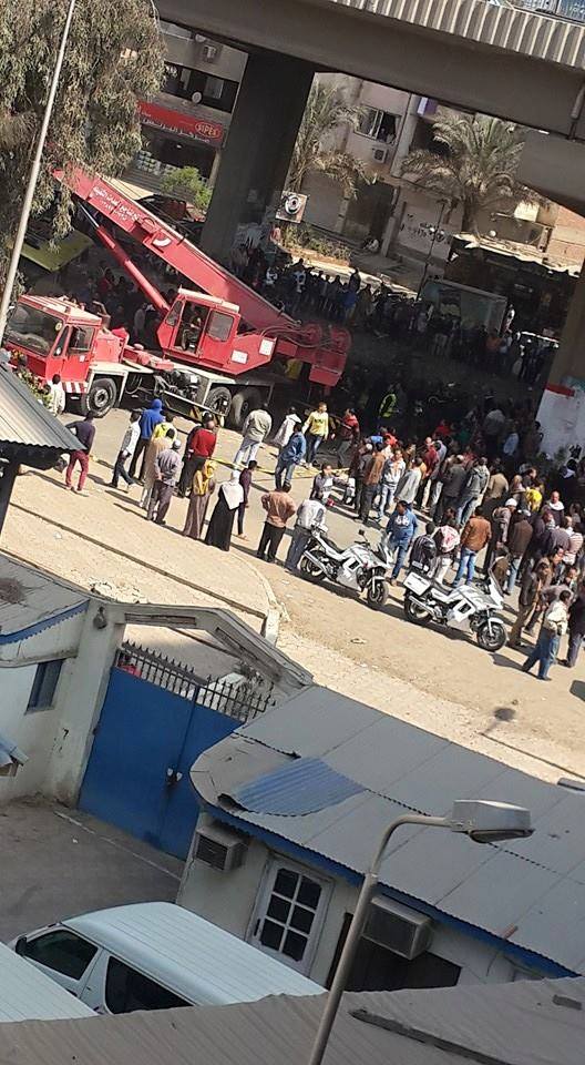 بالفيديو .. القصة الكاملة لحادث اتوبيس المريوطية ولحظات انتشال الجثث 4 10343663_617687731665485_4719529642622353670_n