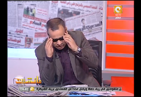 شاهد.. القرموطي يرتدى نظارة شمس .. محذراً المواطنيين من «السيلفى» 2 11007727_1128312677185202_9146303084354557595_n