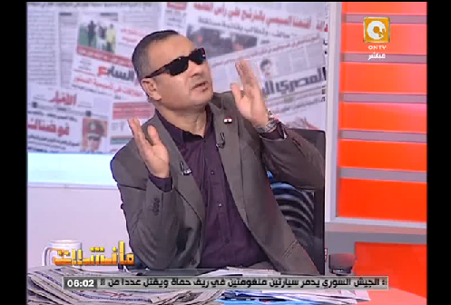 شاهد.. القرموطي يرتدى نظارة شمس .. محذراً المواطنيين من «السيلفى» 1 11018335_1128311763851960_1886612532520421425_n