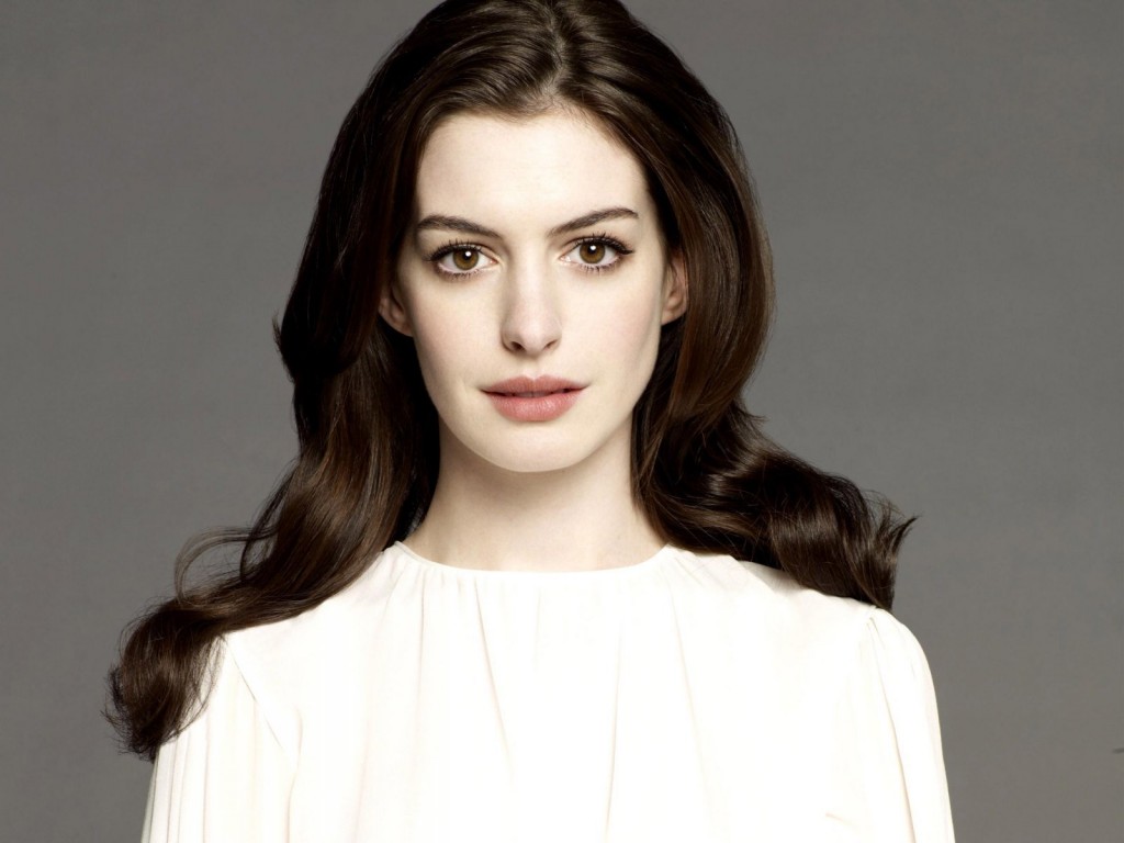 سر بشرة «Anne Hathaway» البيضاء 1 Anne Hathaway