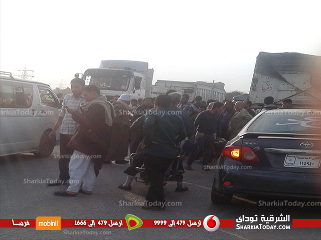 وفاة شاب إثر تصادم سيارة بدراجة بخارية بطريق «أبوحماد _ الزقازيق» 5 حادث2