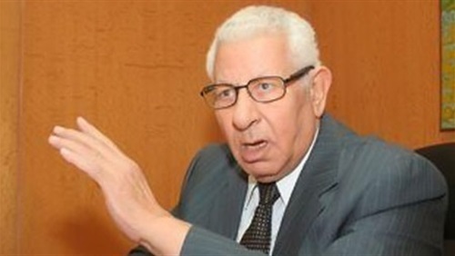 مكرم محمد احمد