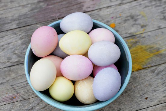 7 نصائح تساعدك فى تجنب التسمم الغذائى من تناول البيض الملون 4 بيض ملون 2