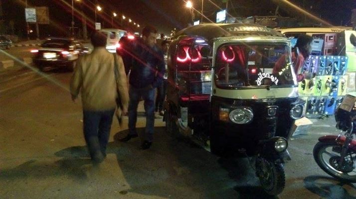 شاهد .. جولة ليلية مفاجئة لمحافظ الشرقية بشوارع الزقازيق 6 13421_824103581010706_9002000721579285973_n