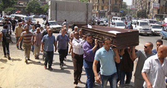 تشييع جثمان طفل ديرب نجم .. والأسرة: كنا متواجدين على بعد متر من الانفجار 1 9201422151433