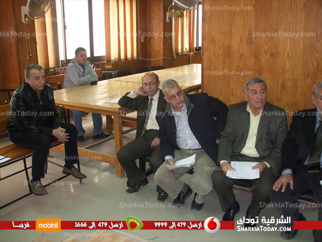 وكيل وزارة الصحة بالشرقية يعقد إجتماعاً مع مديرى الإدارات الفنية 2 اجتماع1