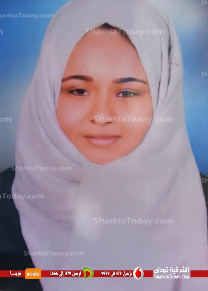 أم تبحث عن ابنتها المتغيبه سيراً علي الأقدام في الزقازيق لمدة اسبوع 1 اكاابر السيد فريد