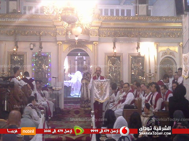 شاهد.. أقباط الشرقية يؤدون قداس عيد القيامة و سط تواجد أمنى مكثف 1 القيامة4