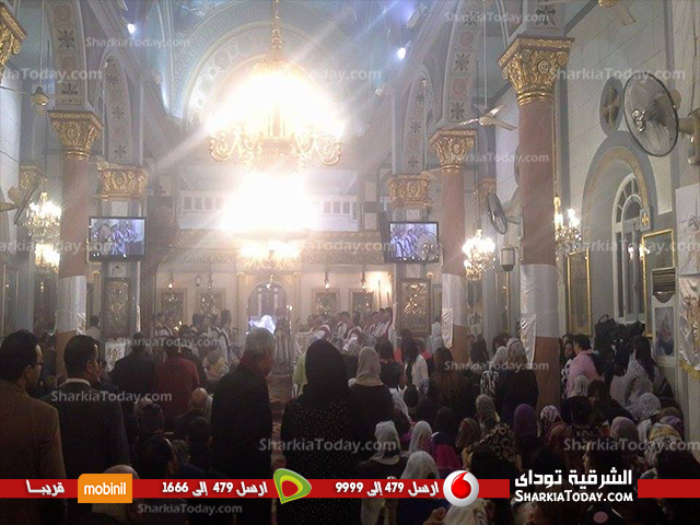 شاهد.. أقباط الشرقية يؤدون قداس عيد القيامة و سط تواجد أمنى مكثف 6 القيامة7