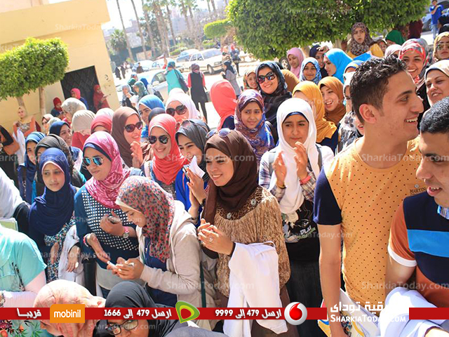 شاهد.. إحتفال صيدلة الزقازيق بشم النسيم 2 صيدلة2
