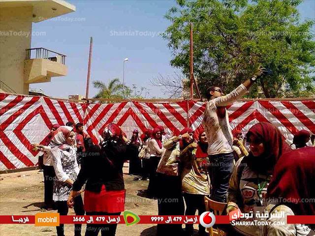 شاهد | حفل تخرج دفعة آداب إنجليزي بجامعة الزقازيق 3 11208880_986858171326433_1288629531_n