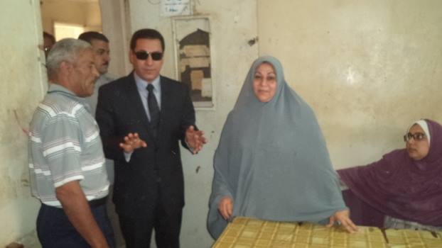 بالفيديو .. محافظ الشرقية لموظفي الوحدة المحلية بشيبه : ربنا يكفينا شر الحرام 3 11295541_838703056217425_7519280602213174072_n