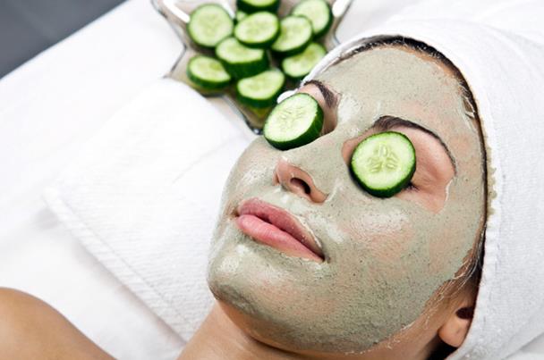 تفتيح البشرة بماسك النعناع والخيار 1 2015-635668673072503092-250_608x403