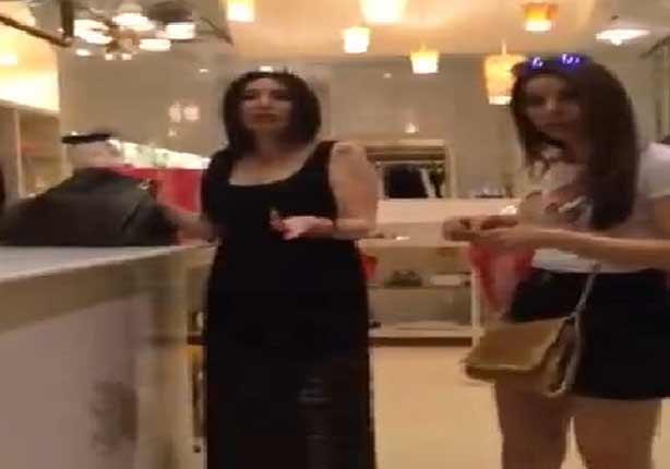بالفيديو | ملابس عبير صبري وفريال يوسف تتسبب في أزمة بدبي 1 2015_5_12_12_58_20_857